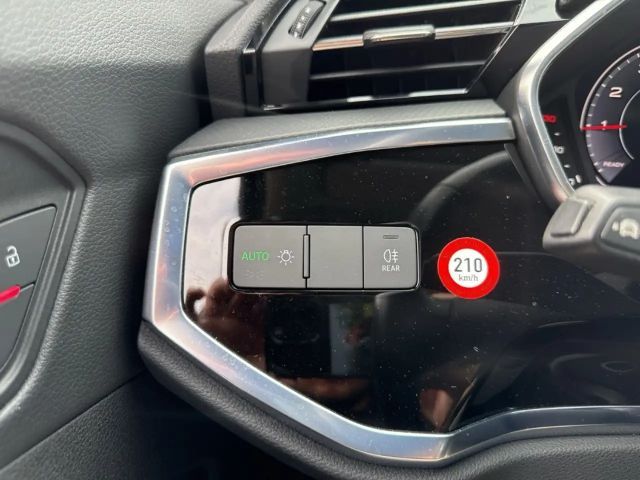 Audi Q3 35 TFSI S-Tronic