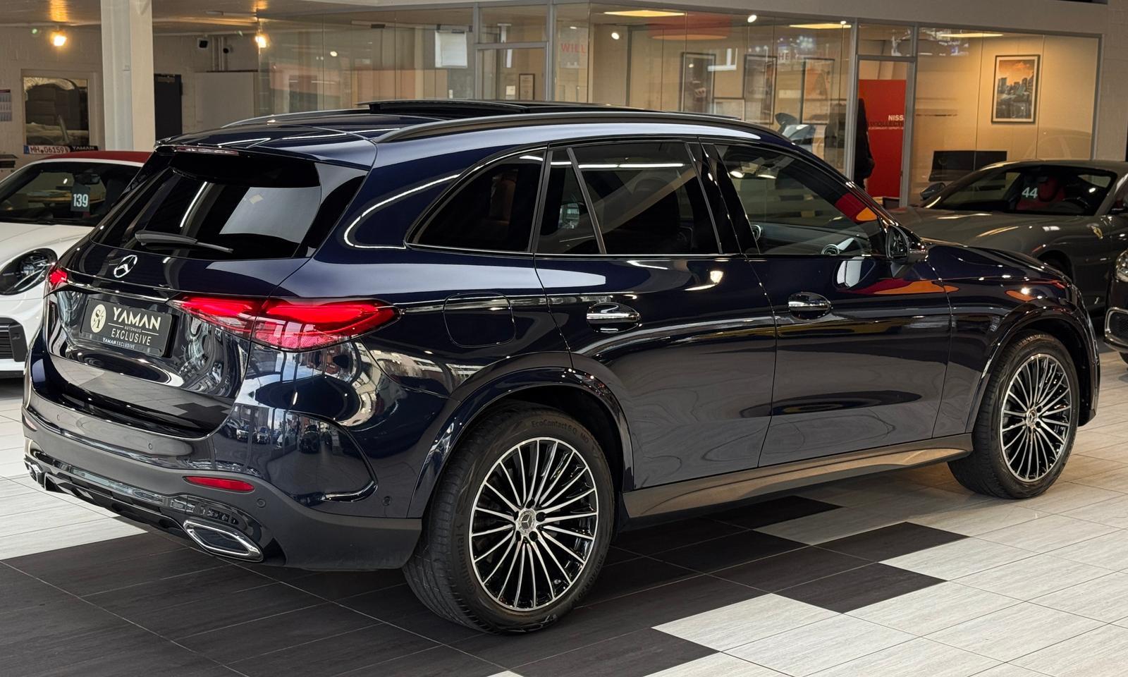 Mercedes-Benz GLC 300 4MATIC AMG Line GLC 300 d