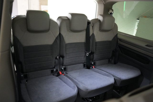 Volkswagen Multivan 2.0 TDI DSG Life T7