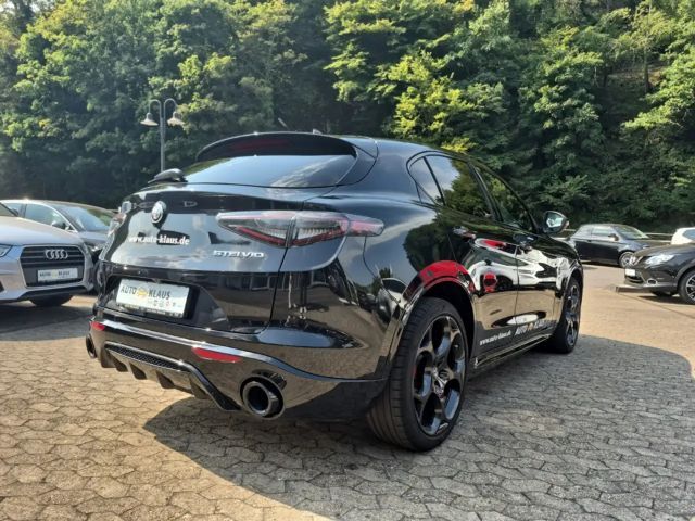 Alfa Romeo Stelvio Q4