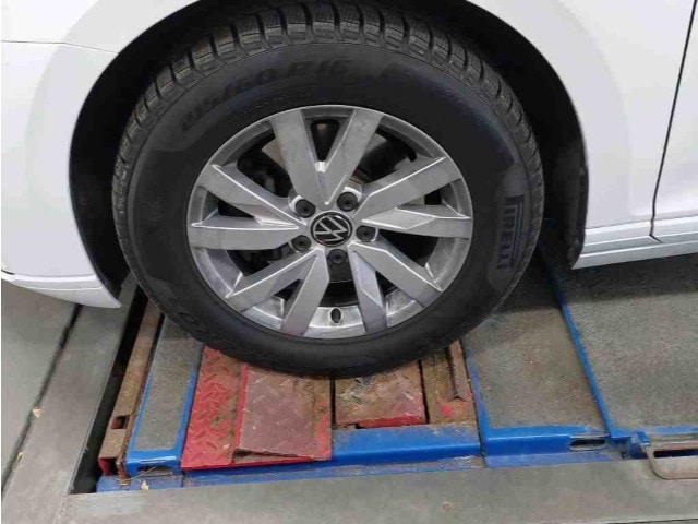 Volkswagen Passat 2.0 TDI Business DSG Variant