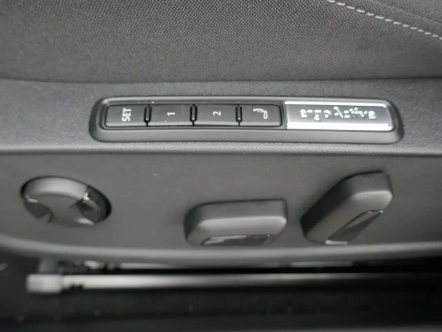 Volkswagen Golf 4Motion DSG Life