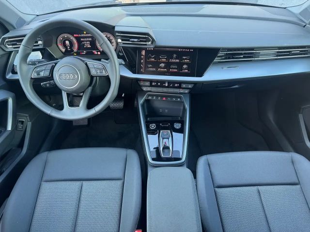 Audi A3 30 TFSI Sedan