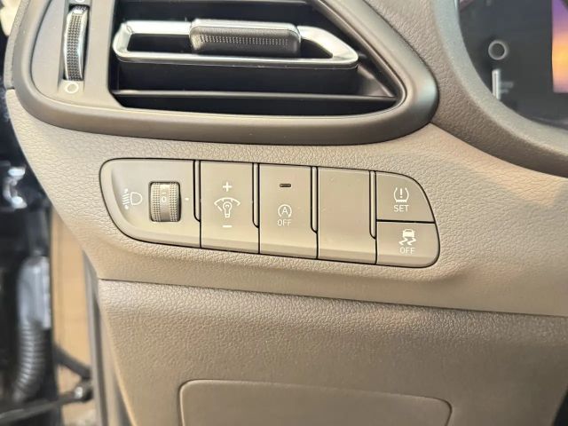 Hyundai i30 Hybrid Prime