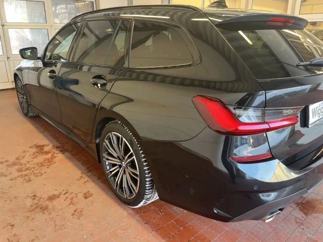 BMW 320 320d M-Sport Touring