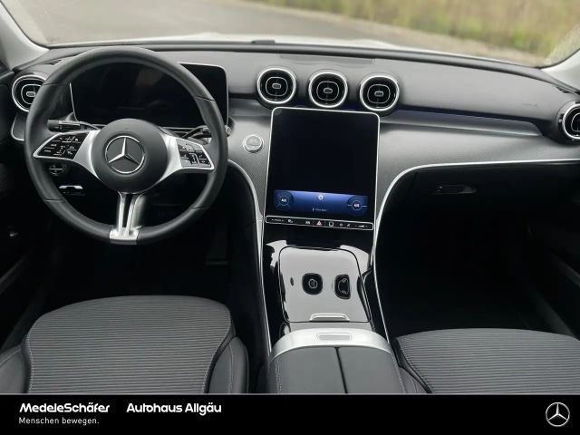 Mercedes-Benz C 180 AVANTGARDE Sedan