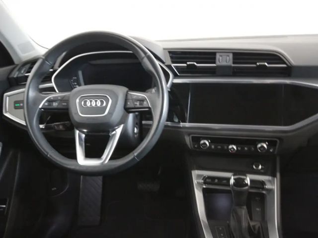 Audi Q3 45 TFSI Hybride S-Line