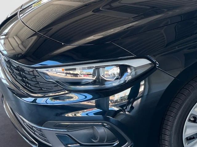 Fiat Tipo 5-Türer 1.5 HYBRID DCT AUTOMATIK/KLIMA/TFT/