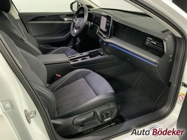 Volkswagen Passat 1.5 eTSI Business DSG Variant