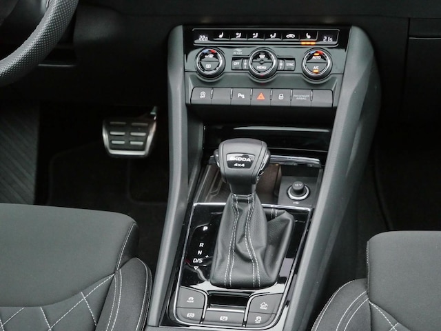 Skoda Karoq 2.0 TSI 4x4 Sportline