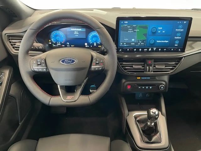 Ford Focus ST Line Wagon