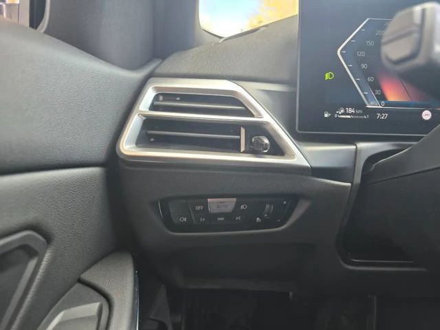 BMW 330 330e M-Sport Sedan xDrive