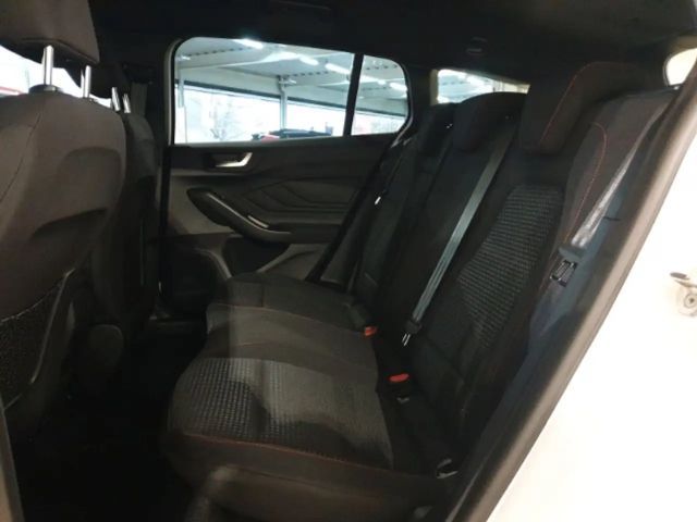 Ford Focus EcoBoost ST Line Wagon