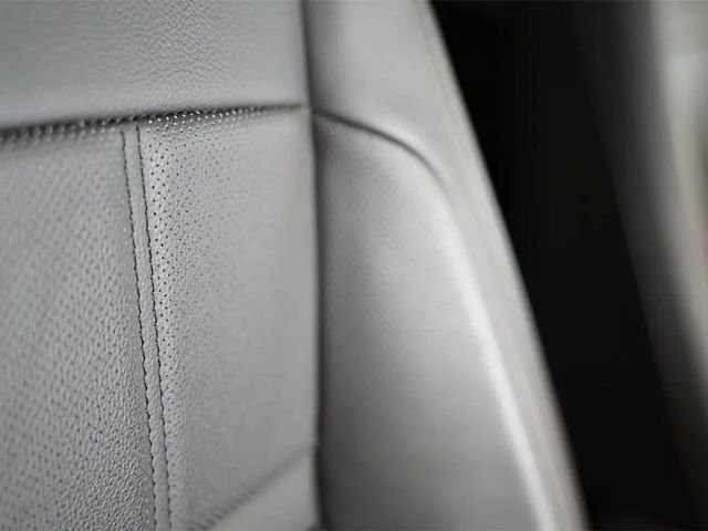 Land Rover Range Rover Evoque P300e SE