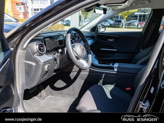 Mercedes-Benz C 200 AVANTGARDE Sedan