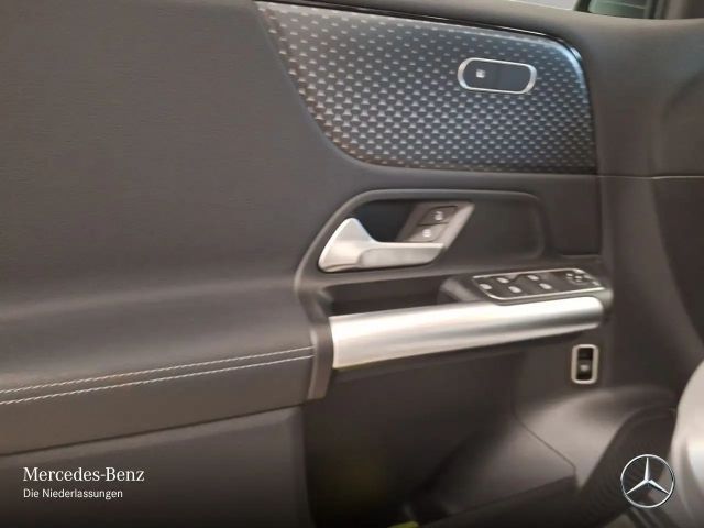 Mercedes-Benz B 200 Progressive Sedan