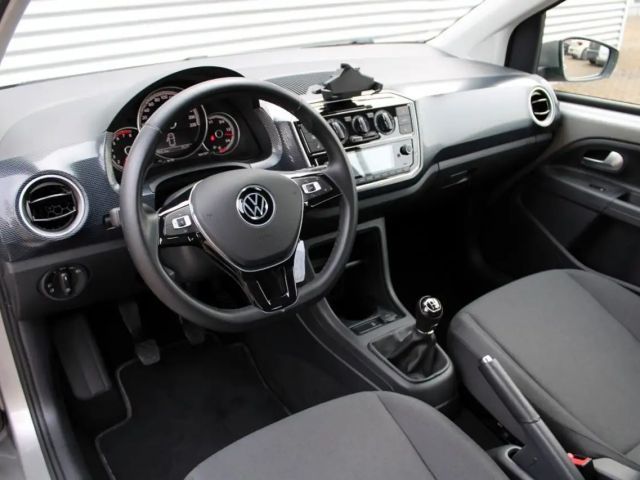 Volkswagen up! Move Move up!