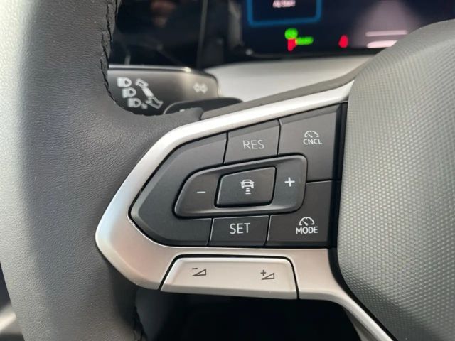 Volkswagen Golf 1.5 eTSI DSG Golf VIII