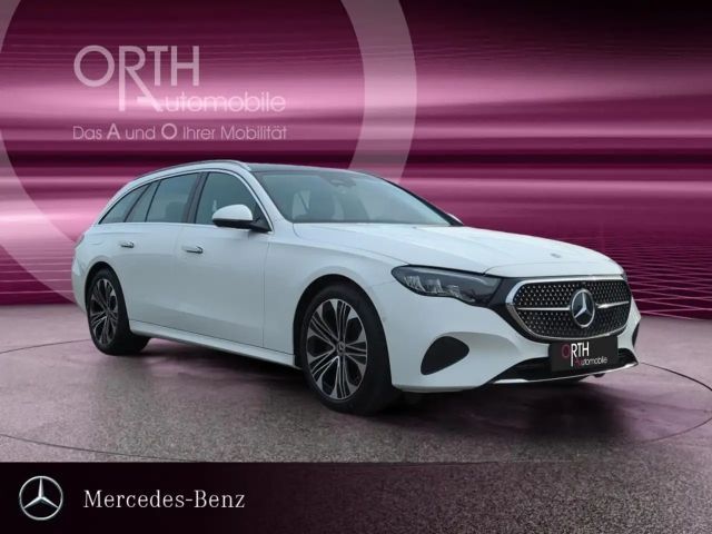 Mercedes-Benz E 200 AVANTGARDE Estate