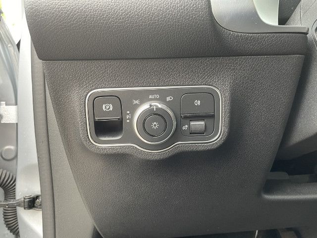 Mercedes-Benz EQB 300 4MATIC