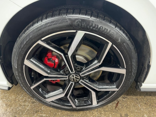 Volkswagen Polo 2.0 TSI DSG GTI