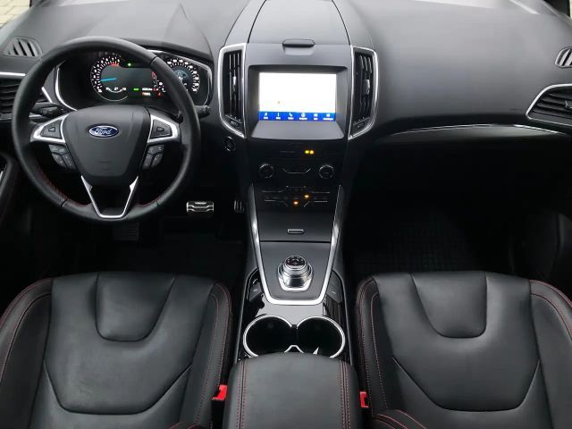 Ford S-Max ST Line
