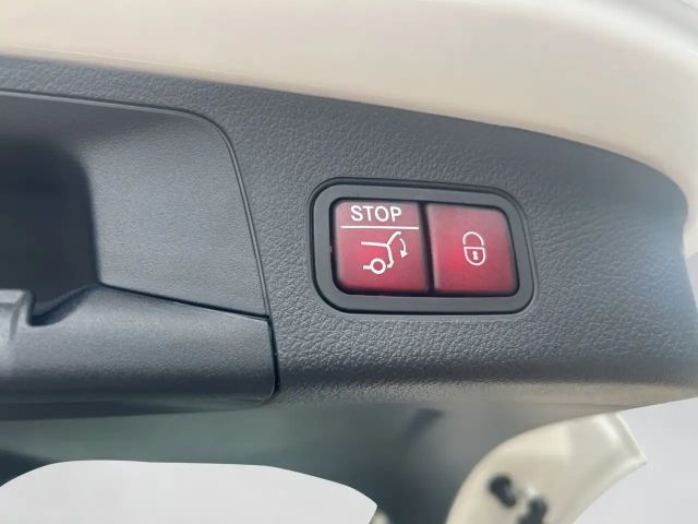 Mercedes-Benz EQA 300 4MATIC Advanced