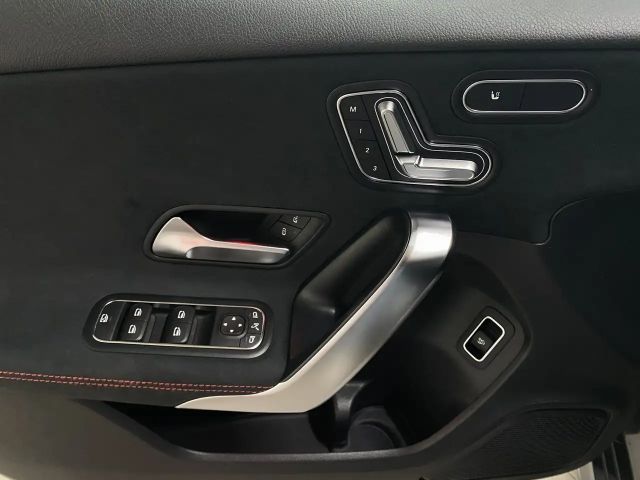 Mercedes-Benz A 200 AMG Line