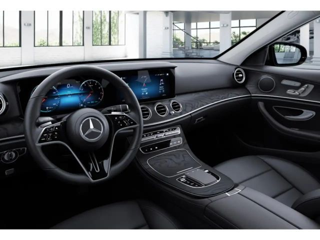 Mercedes-Benz E 200 AVANTGARDE EXCLUSIVE Sedan