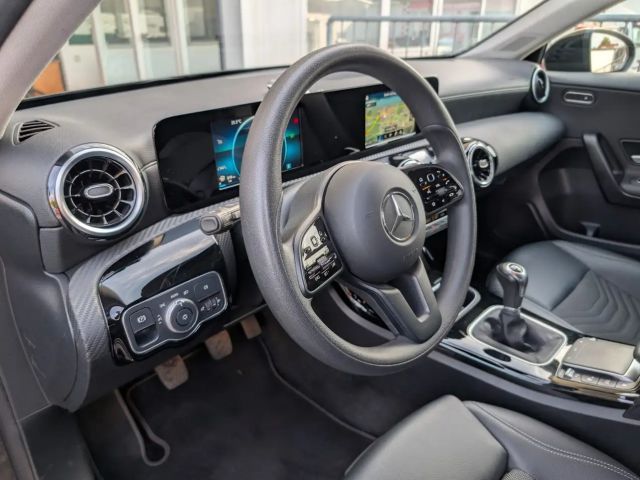 Mercedes-Benz A 180 A 180 d Hatchback