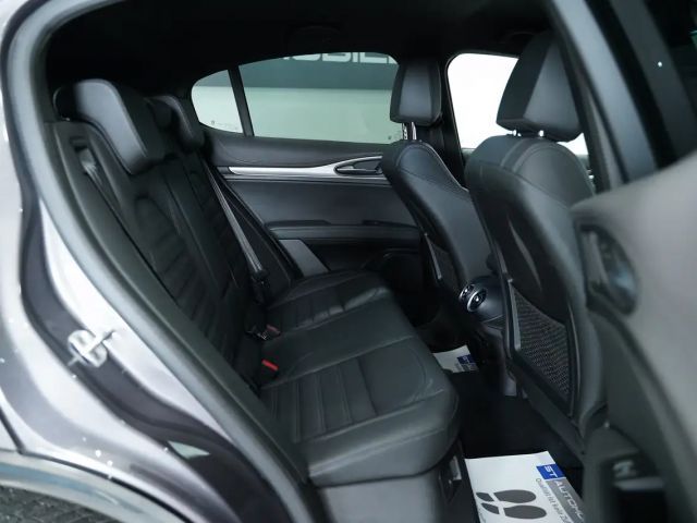 Alfa Romeo Stelvio Q4 Turbo Veloce