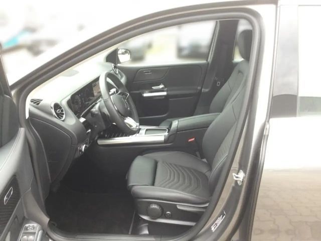 Mercedes-Benz B 180 Progressive