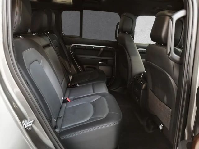Land Rover Defender 110 D300 Dynamic HSE