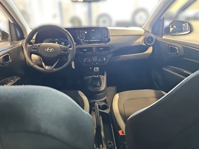 Hyundai i10 1.0 2WD Trend