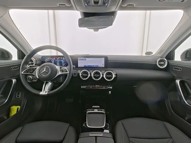 Mercedes-Benz A 220 4MATIC Progressive