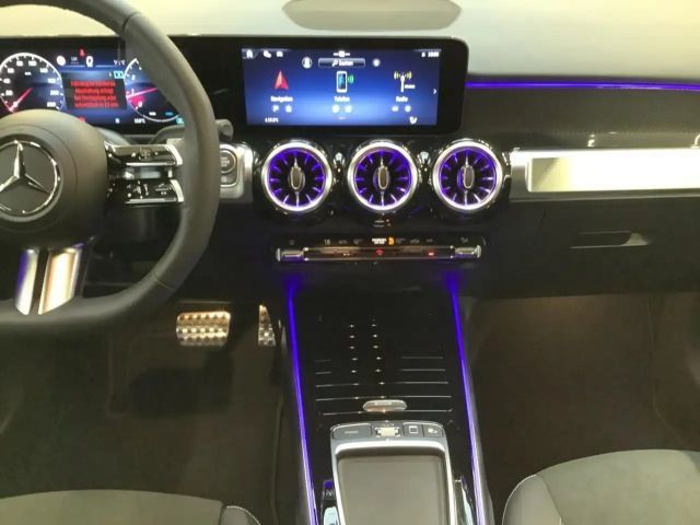 Mercedes-Benz GLB 220 4MATIC AMG Line