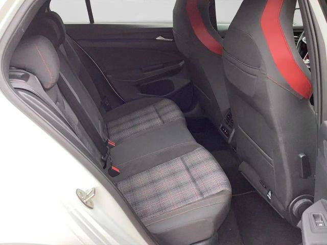 Volkswagen Golf GTI Style