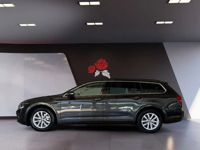 Volkswagen Passat 1.5 TSI Business DSG Variant