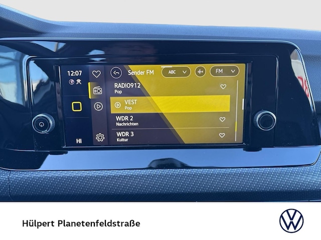 Volkswagen Golf 1.5 eTSI Golf VIII R-Line