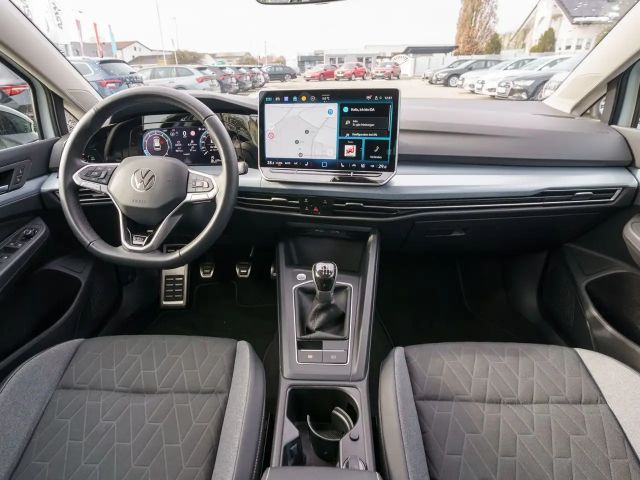 Volkswagen Golf 1.5 TSI Variant