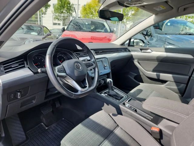 Volkswagen Passat 1.5 TSI BMT Business