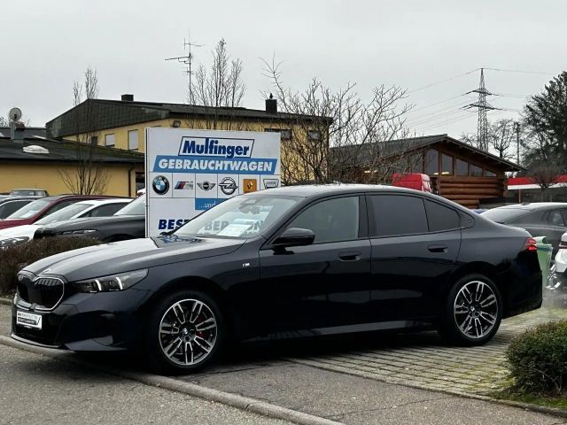 BMW 520 520d M-Sport Sedan