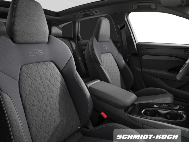 Audi A6 Avant Quattro S-Tronic