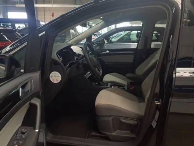 Volkswagen Touran 2.0 TDI DSG Highline
