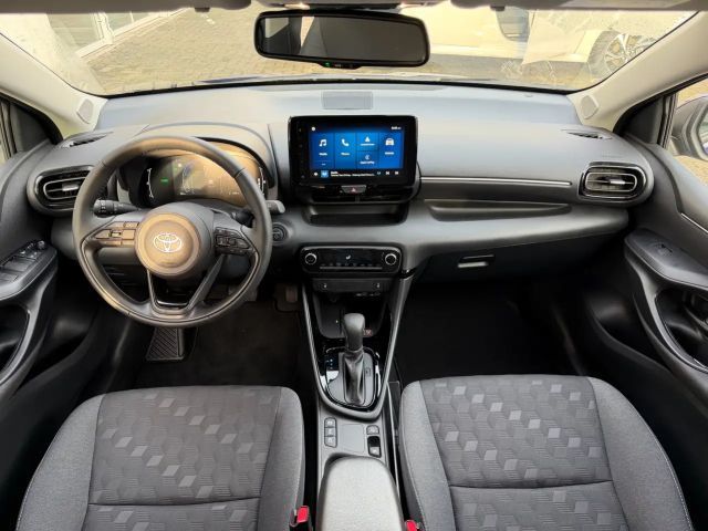 Toyota Yaris Active Hatchback Hybride