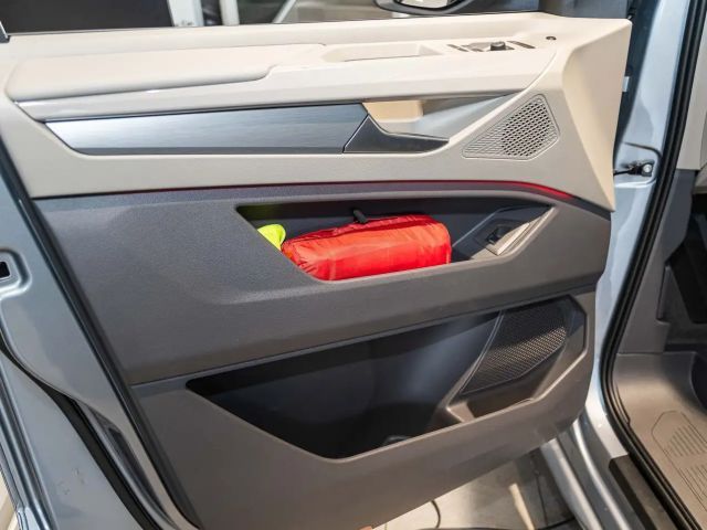 Volkswagen Multivan Lang Style T7