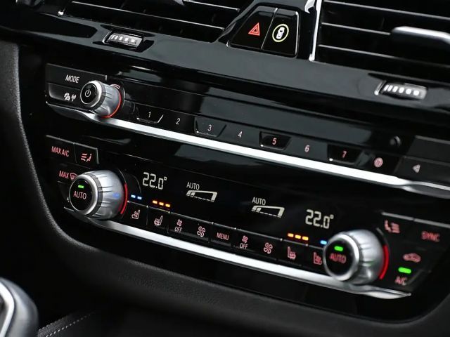 BMW 530 530e M-Sport Sedan xDrive