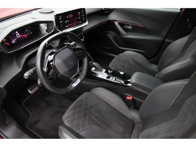 Peugeot 2008 EAT8 GT-Line