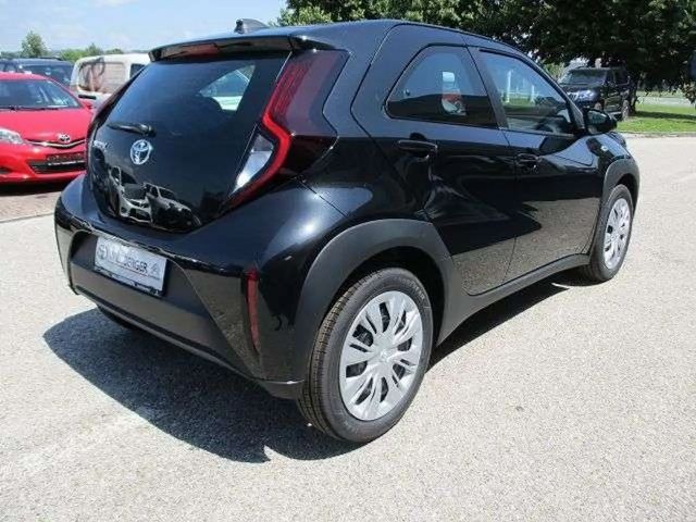 Toyota Aygo Hatchback Play VVT-i