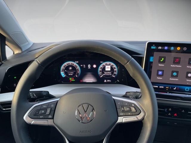 Volkswagen Golf 1.5 eTSI DSG Golf VIII